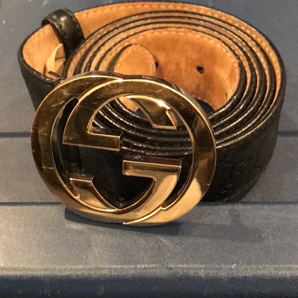 Gucci belt BLK/gold buckle